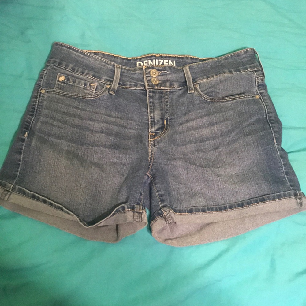 3/$20 Denizen Levi’s Jean shorts